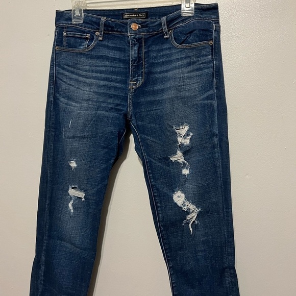 Abercrombie & Fitch Distressed Ripped Jeans 29x28 - Picture 2 of 6